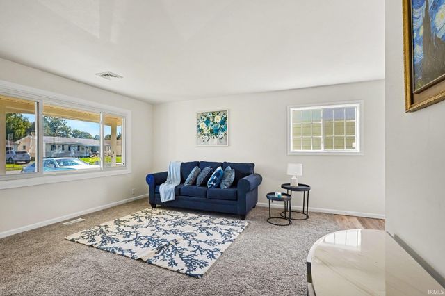 4119 York Road, South Bend, IN 46614