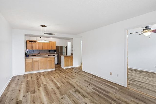 2965 Pharr Court South NW 609, Atlanta, GA 30305