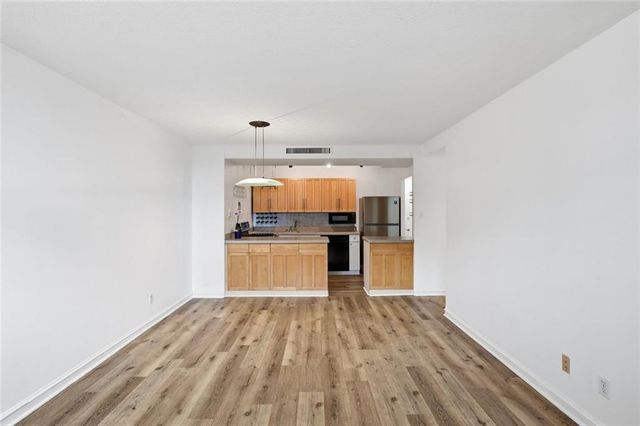 2965 Pharr Court South NW 609, Atlanta, GA 30305