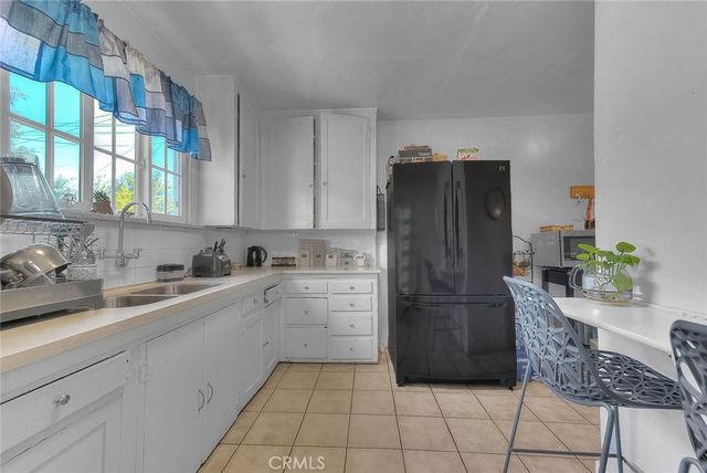 801 S Hicks Avenue, Los Angeles, CA 90023