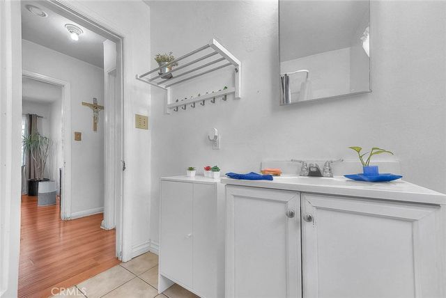 801 S Hicks Avenue, Los Angeles, CA 90023