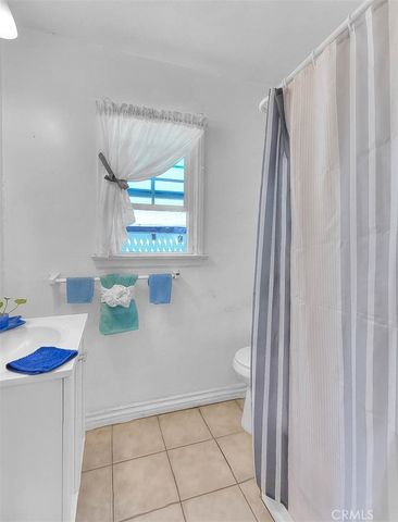 801 S Hicks Avenue, Los Angeles, CA 90023