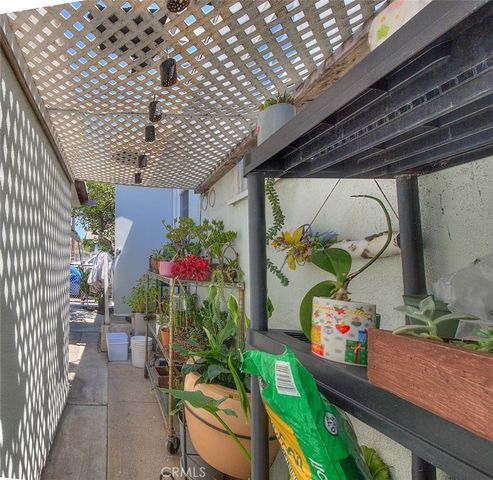 801 S Hicks Avenue, Los Angeles, CA 90023