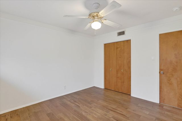 729 W Cheryl Avenue, Hurst, TX 76053