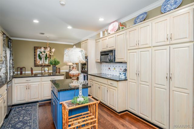 7600 Wynlakes Boulevard, Montgomery, AL 36117