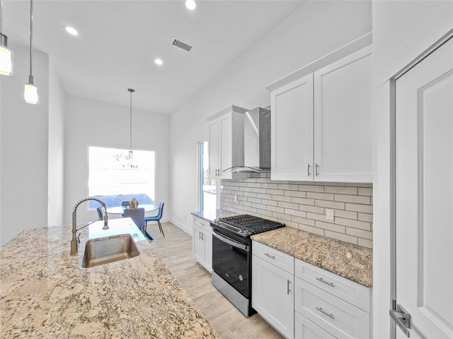 21 Flower Garland, Santa Fe, NM 87508