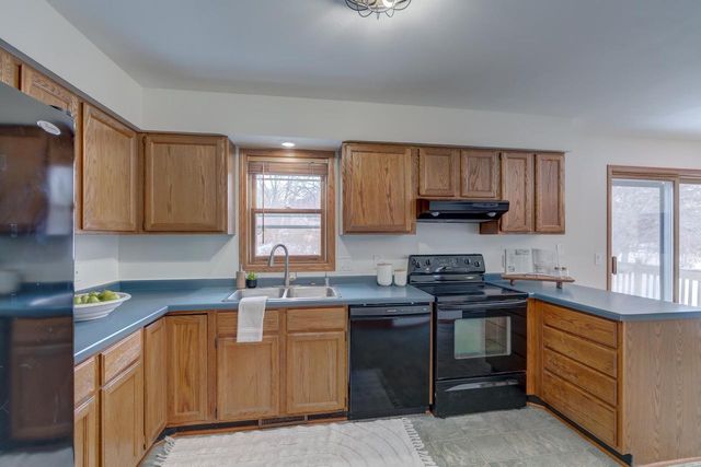 3149 Silverton Trail, Madison, WI 53719