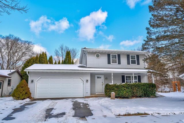 3149 Silverton Trail, Madison, WI 53719