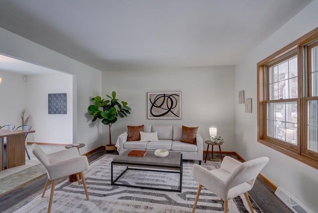 3149 Silverton Trail, Madison, WI 53719