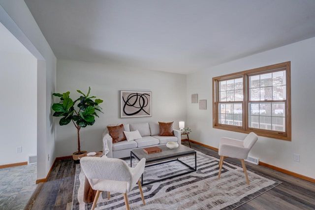 3149 Silverton Trail, Madison, WI 53719