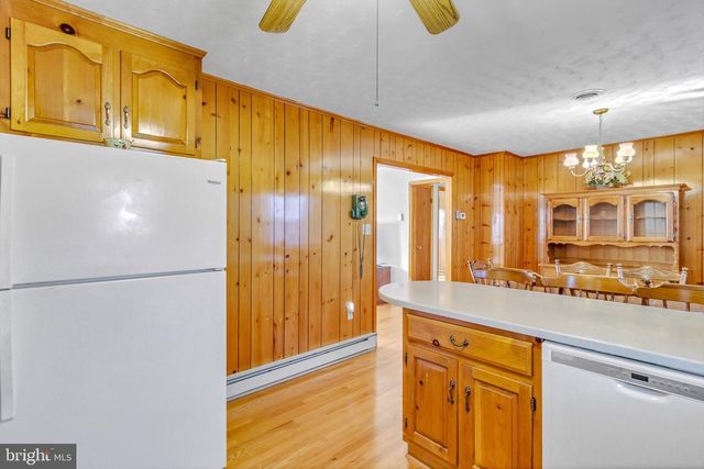1943 NOMINI GROVE RD, Montross, VA 22520