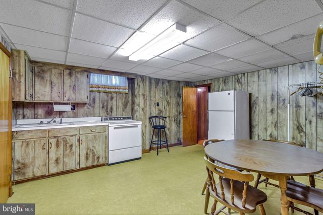 1943 NOMINI GROVE RD, Montross, VA 22520