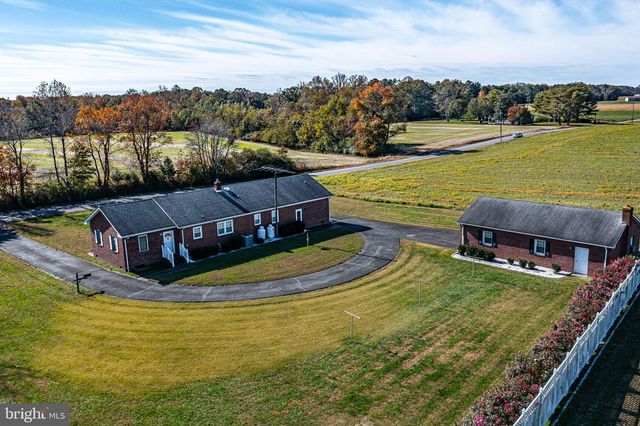 1943 NOMINI GROVE RD, Montross, VA 22520