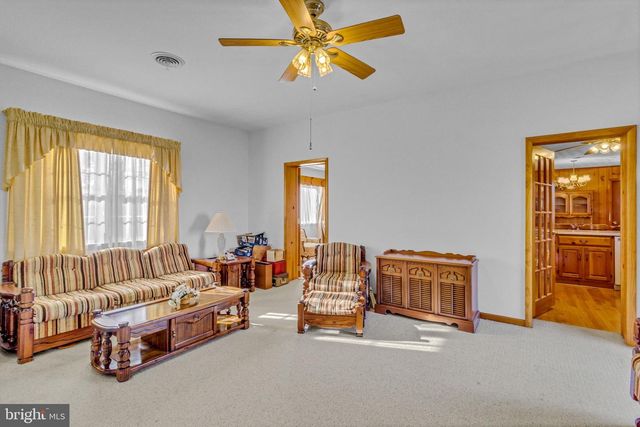 1943 NOMINI GROVE RD, Montross, VA 22520