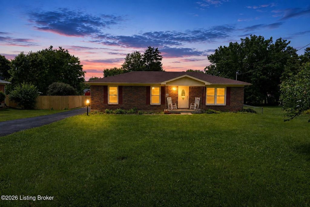 256 Lincoln Dr, Mt Washington, KY 40047