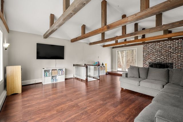 24 Winthrop, West Boylston, MA 01583