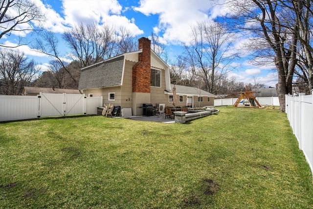 24 Winthrop, West Boylston, MA 01583