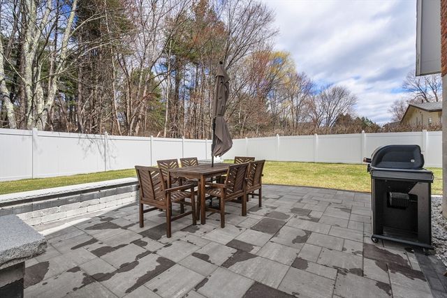 24 Winthrop, West Boylston, MA 01583