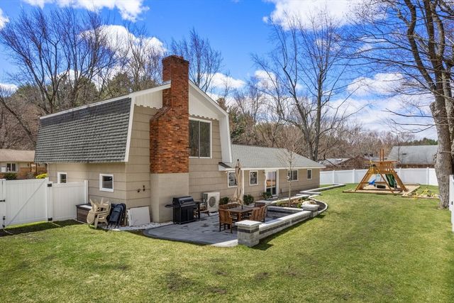 24 Winthrop, West Boylston, MA 01583