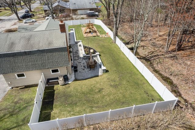 24 Winthrop, West Boylston, MA 01583