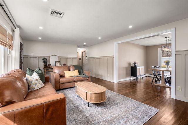 24 Winthrop, West Boylston, MA 01583