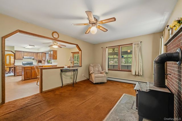 808 S Plank Road, Slate Hill, NY 10973