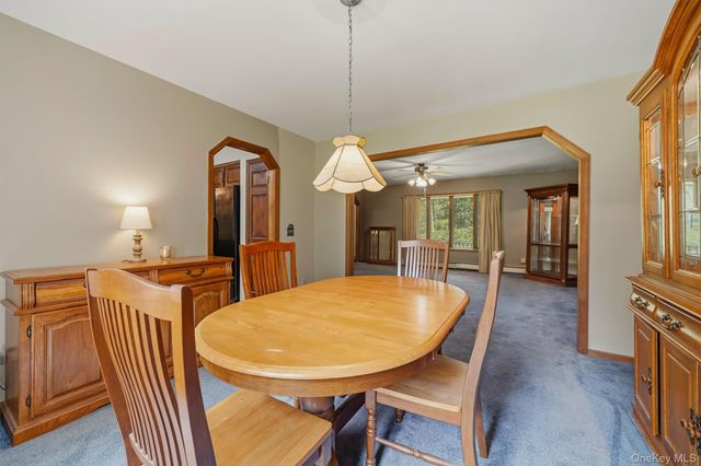 808 S Plank Road, Slate Hill, NY 10973