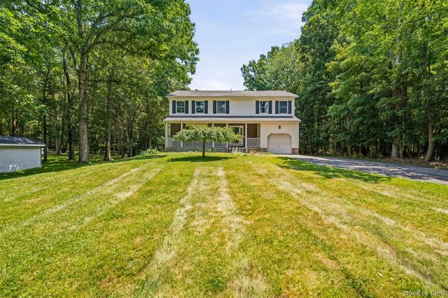 808 S Plank Road, Slate Hill, NY 10973