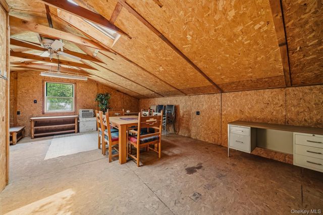 808 S Plank Road, Slate Hill, NY 10973