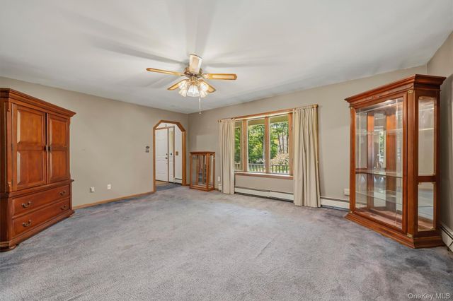 808 S Plank Road, Slate Hill, NY 10973