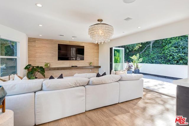 3350 Coy Drive, Sherman Oaks, CA 91423