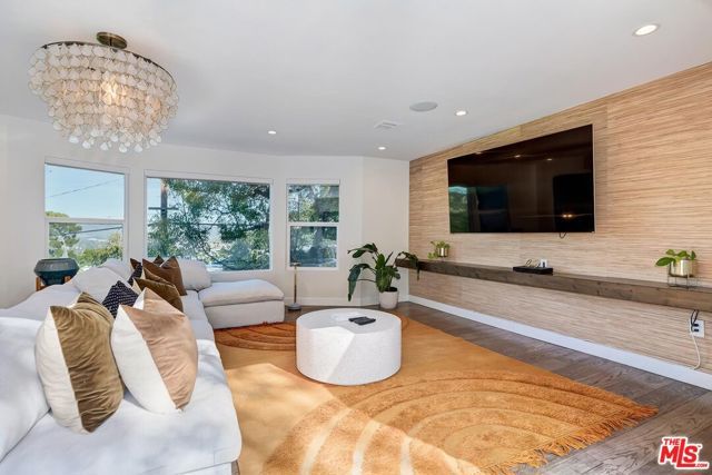 3350 Coy Drive, Sherman Oaks, CA 91423