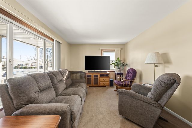 483 Park Avenue, Lincoln Park, MI 48146