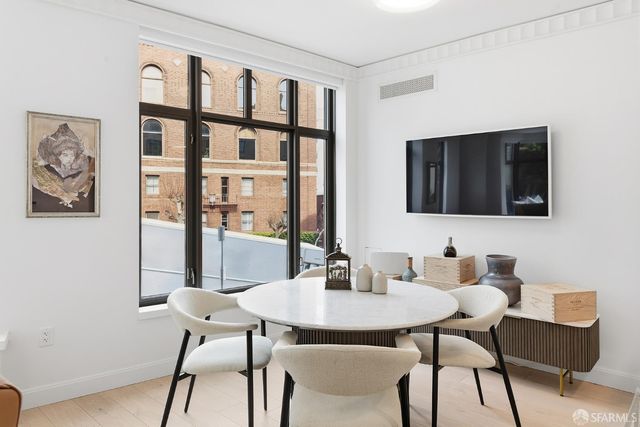 875 California Street 407, San Francisco, CA 94108