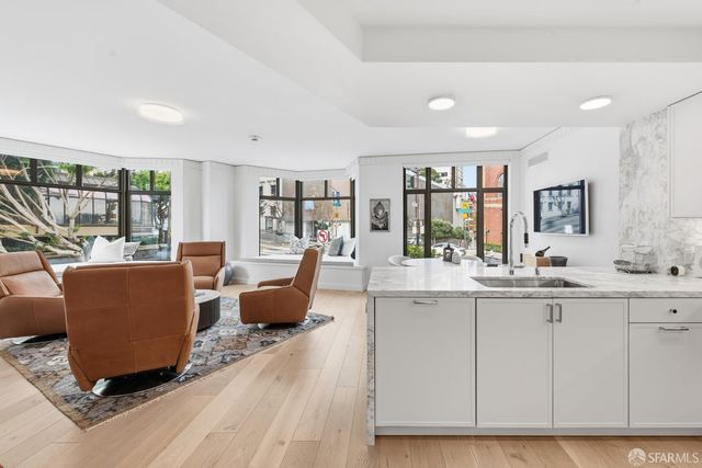 875 California Street 407, San Francisco, CA 94108