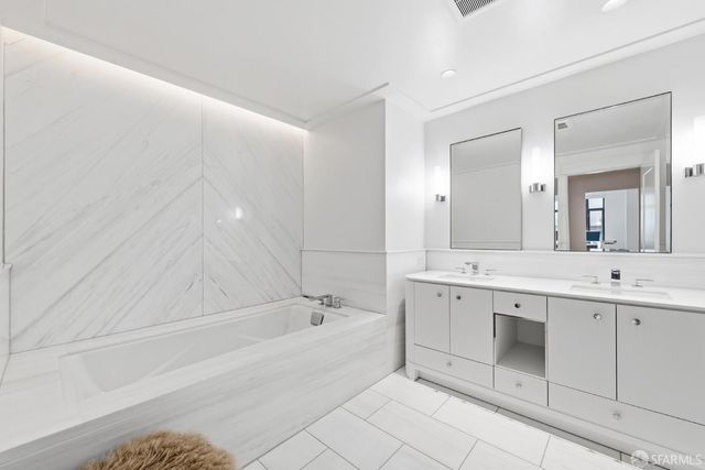 875 California Street 407, San Francisco, CA 94108