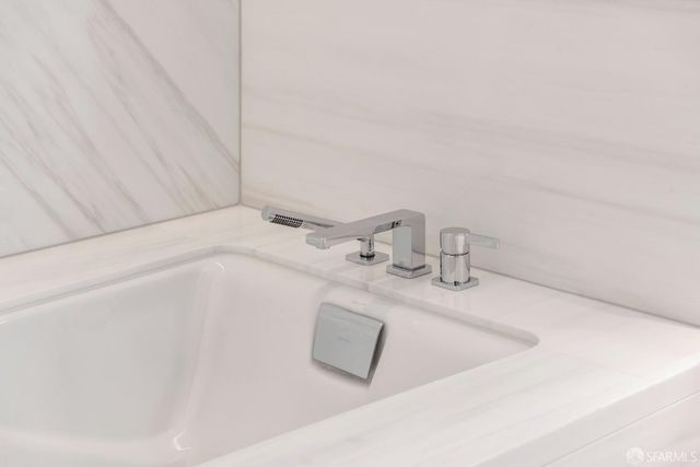 875 California Street 407, San Francisco, CA 94108