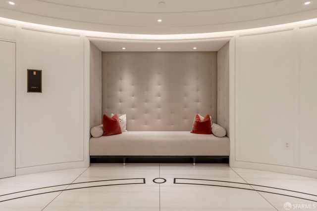 875 California Street 407, San Francisco, CA 94108