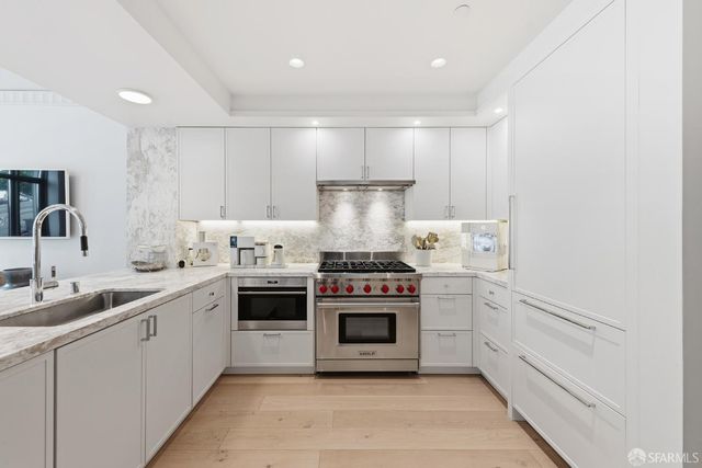 875 California Street 407, San Francisco, CA 94108