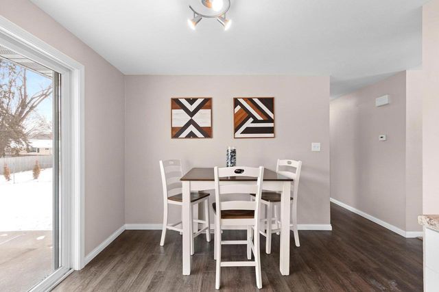 505 BLUEBIRD LANE, Green Bay, WI 54303