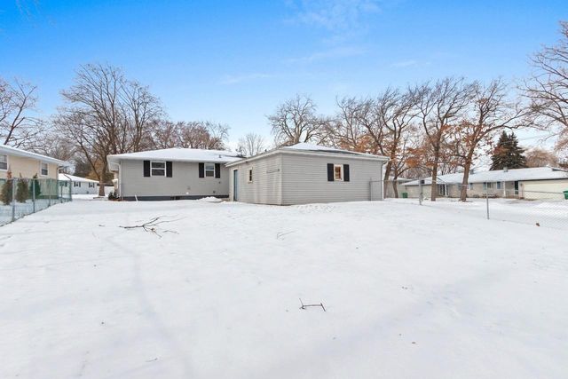 505 BLUEBIRD LANE, Green Bay, WI 54303