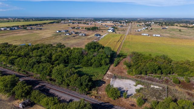 4401 Fox Street, Cleburne, TX 76033