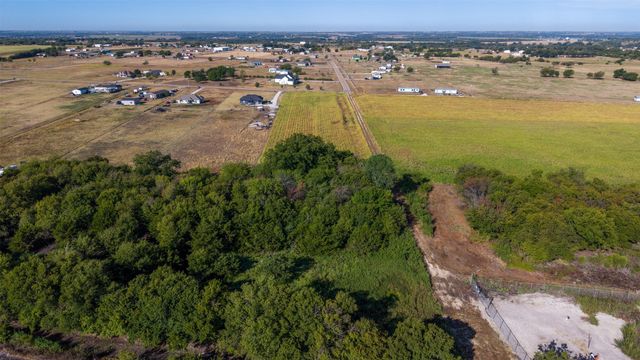 4401 Fox Street, Cleburne, TX 76033