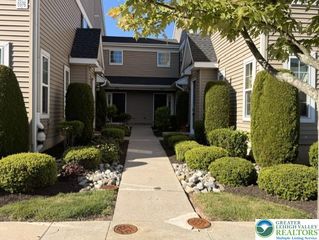 5974 Valley Forge Drive, Upper Saucon Twp, PA 18036
