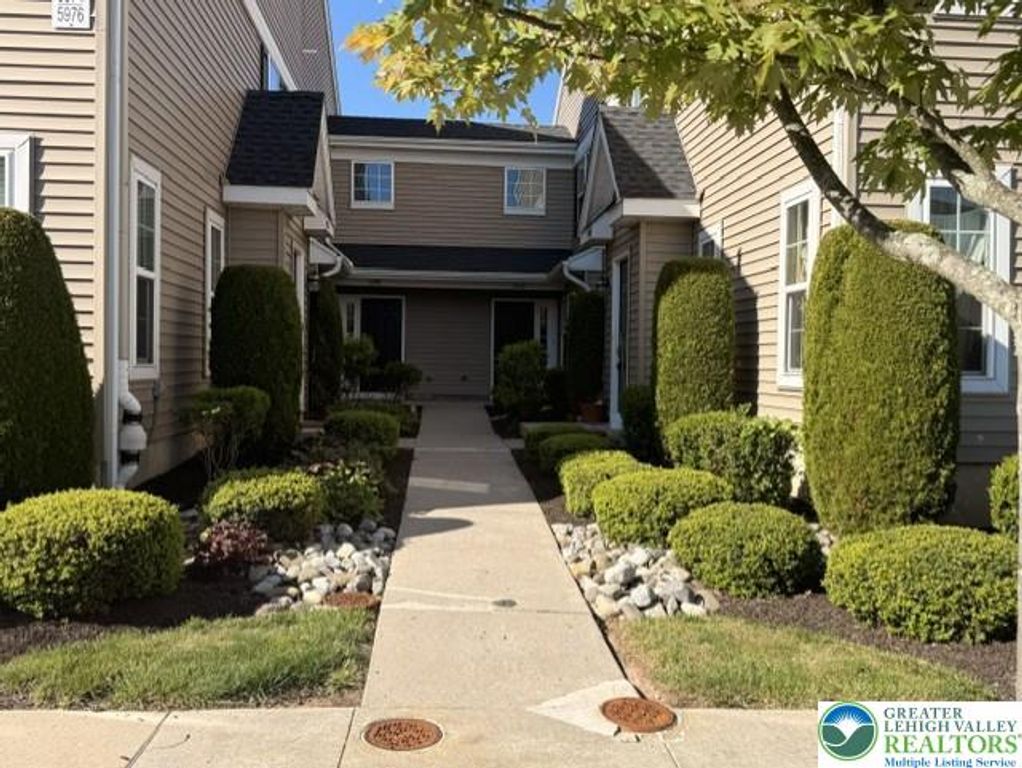 5974 Valley Forge Drive, Upper Saucon Twp, PA 18036