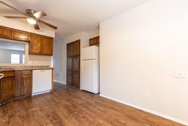 323 W William Cannon DR A, Austin, TX 78745