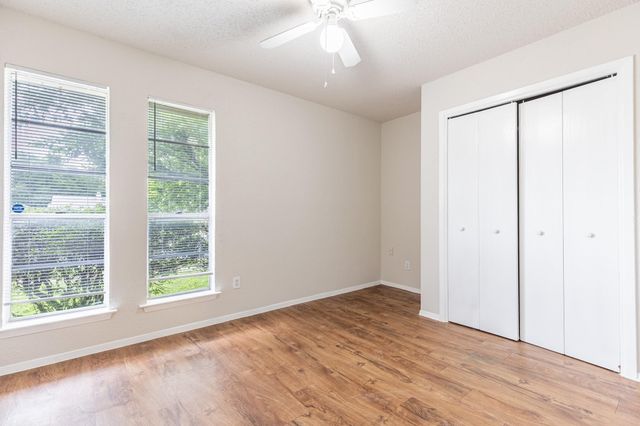 323 W William Cannon DR A, Austin, TX 78745