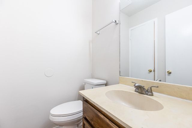 323 W William Cannon DR A, Austin, TX 78745