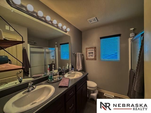 7824 S 190 Avenue, Omaha, NE 68136