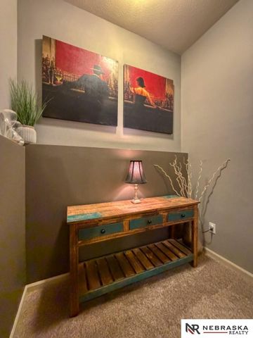 7824 S 190 Avenue, Omaha, NE 68136